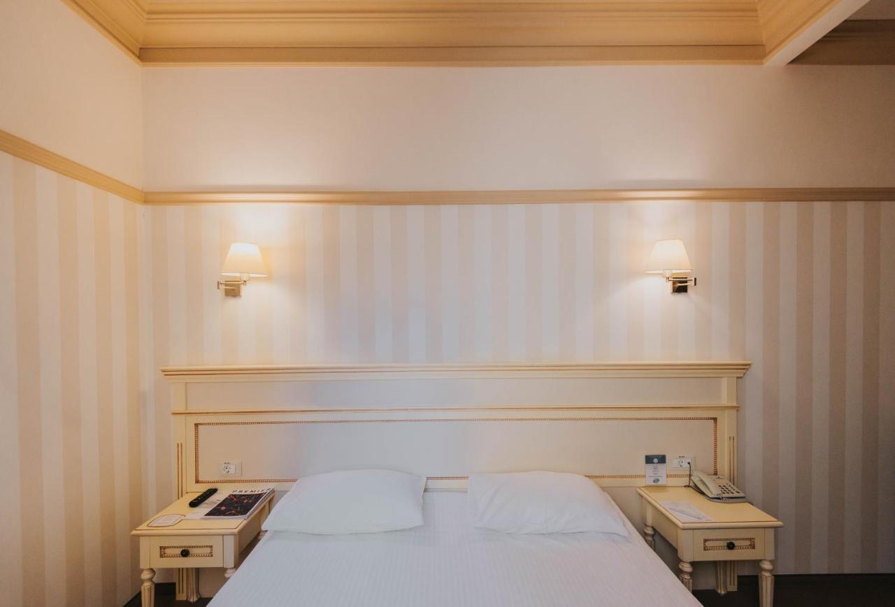 Premier Geneva Hotel Odessa Buitenkant foto