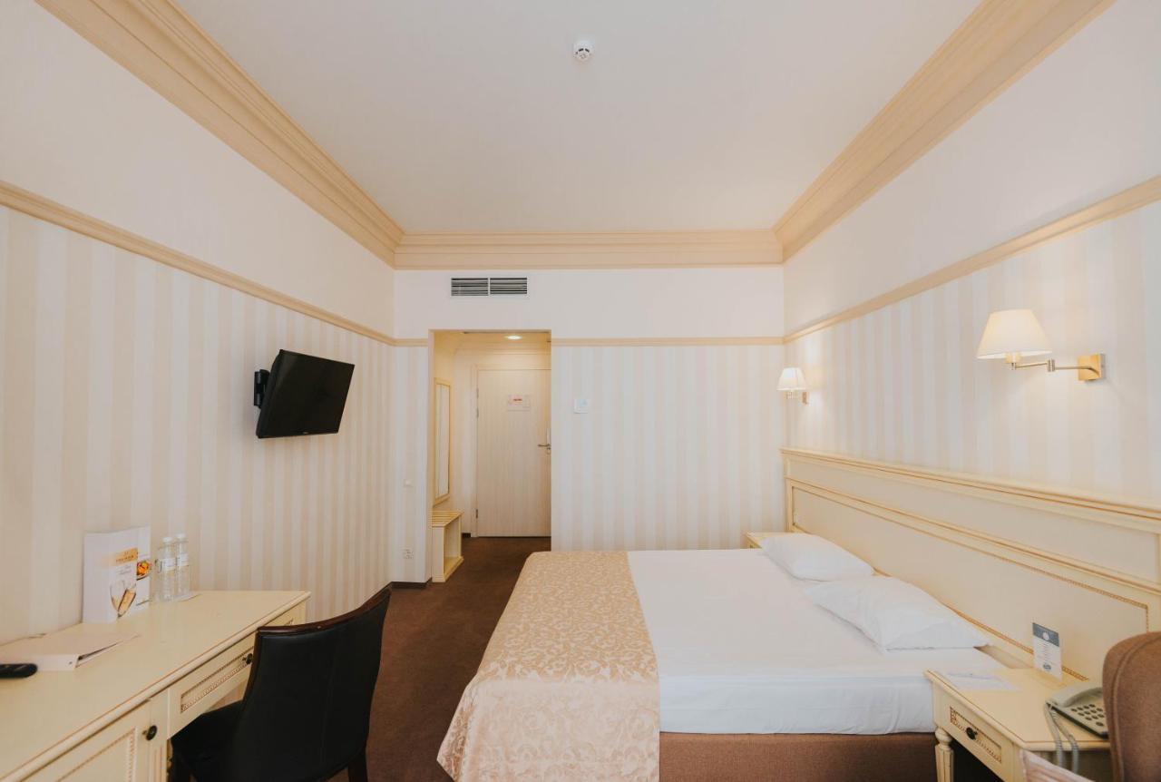 Premier Geneva Hotel Odessa Buitenkant foto