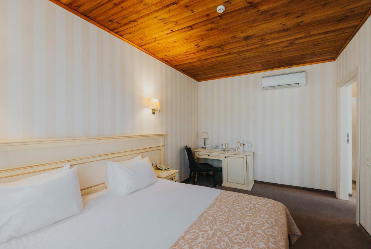 Premier Geneva Hotel Odessa Buitenkant foto