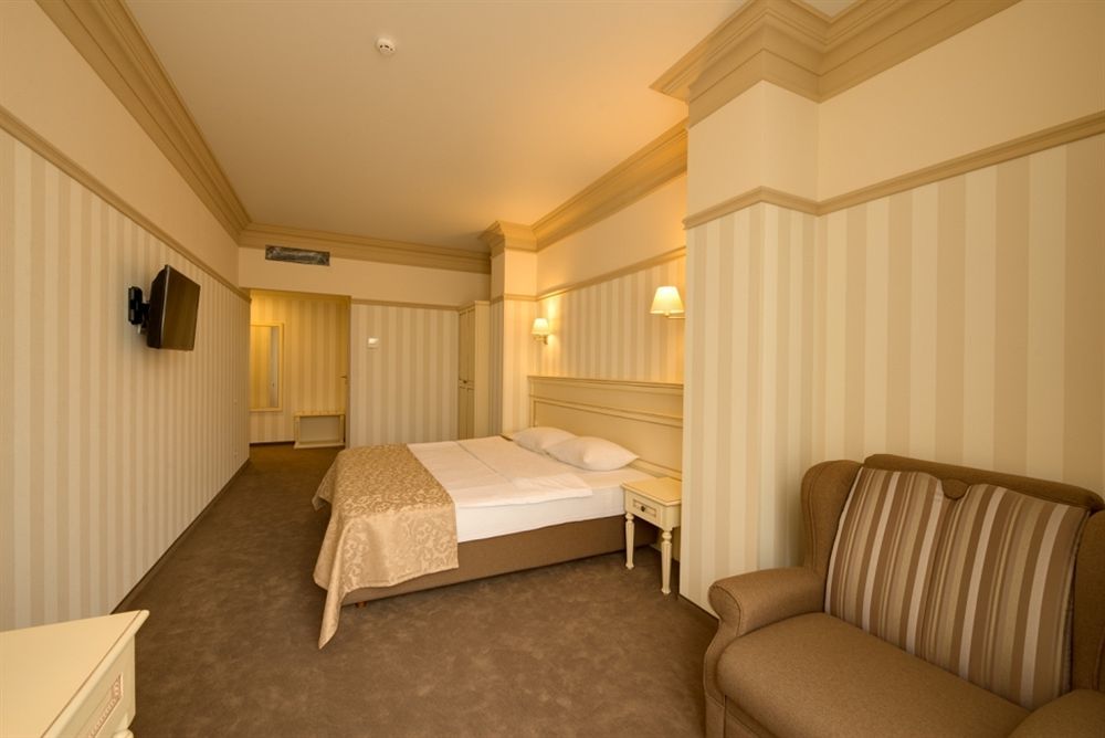 Premier Geneva Hotel Odessa Buitenkant foto